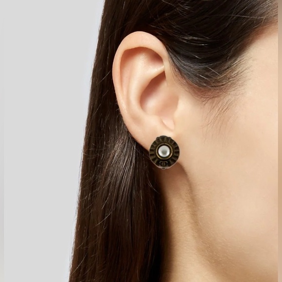 Chanel Vintage Earrings - Picture 2 of 5